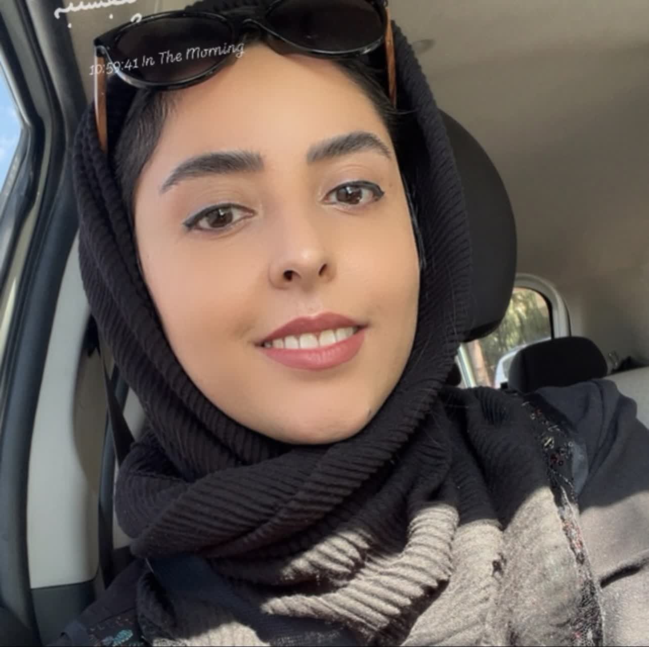 زهرا دخانچی